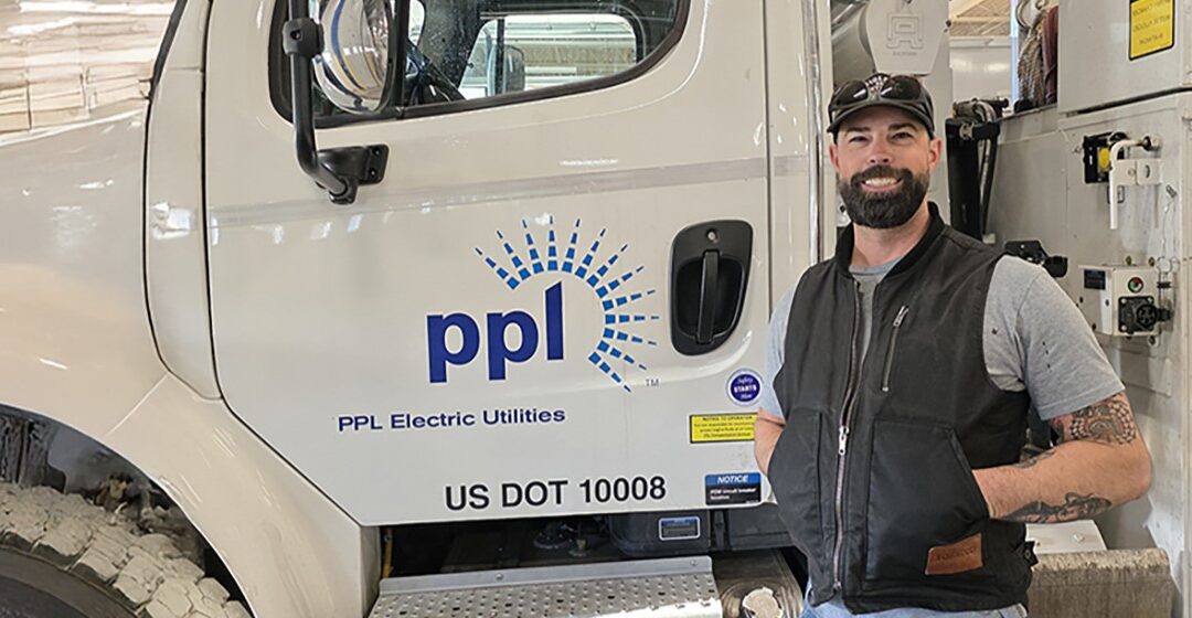 Hero in a hard hat: lineworker helps rescue family from house fire